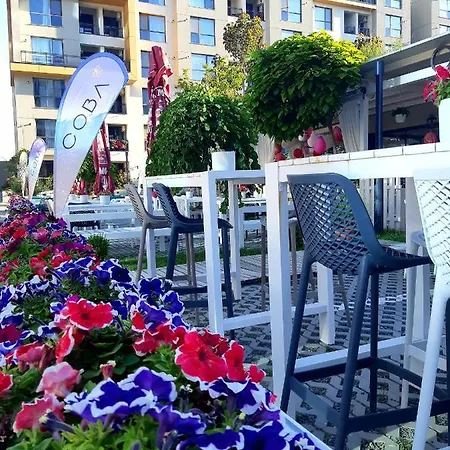 Onix Blue Mamaia Nord Apartment