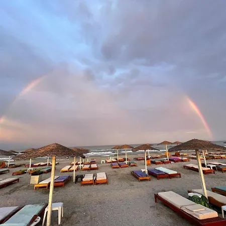 Onix Blue Mamaia Nord Apartment *